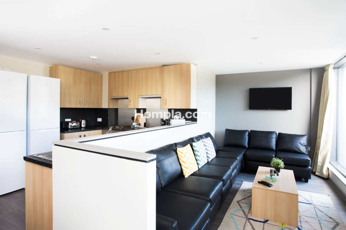 Salisbury Court apartment