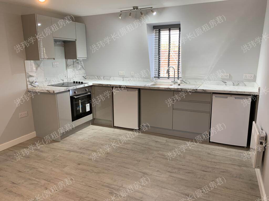 320 Portswood Rd公寓