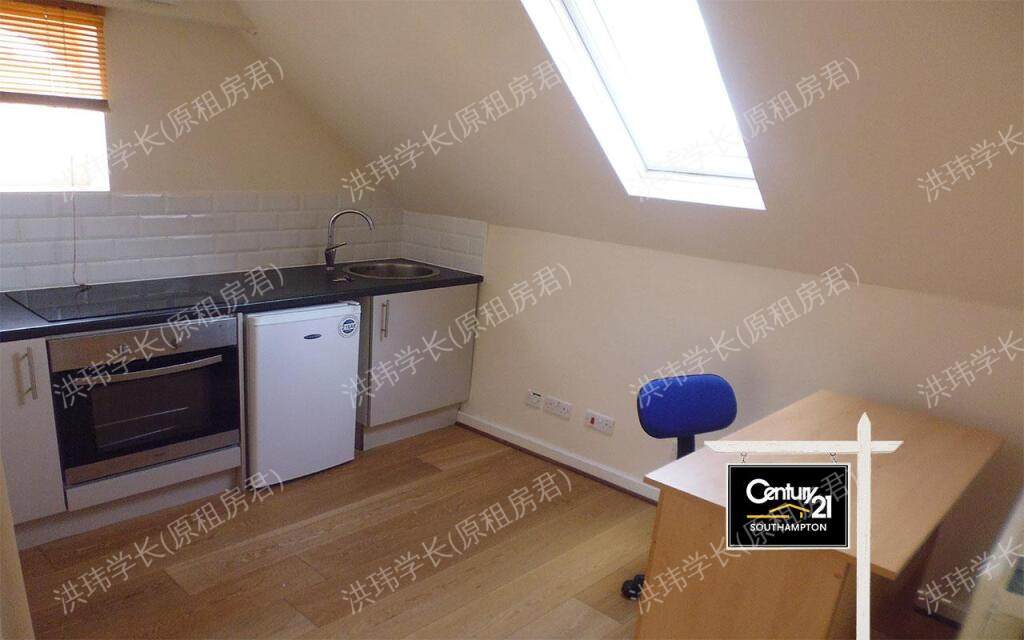 320 Portswood Rd公寓