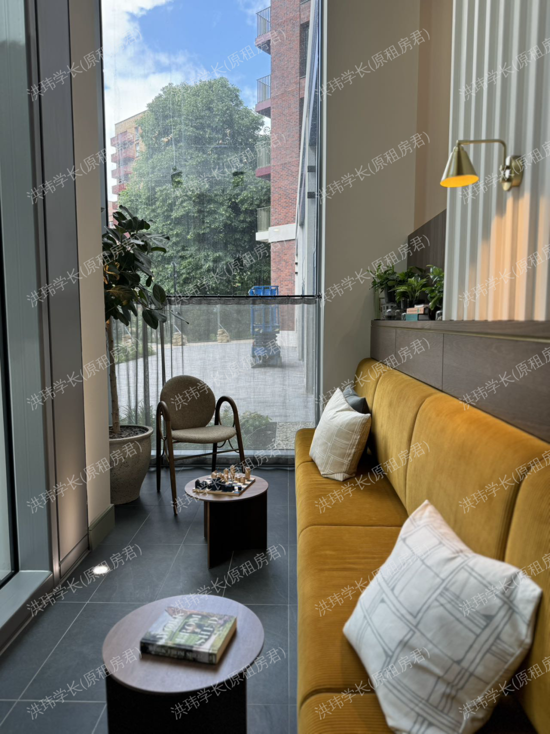 Hawksbury Heights | Levy Building公寓