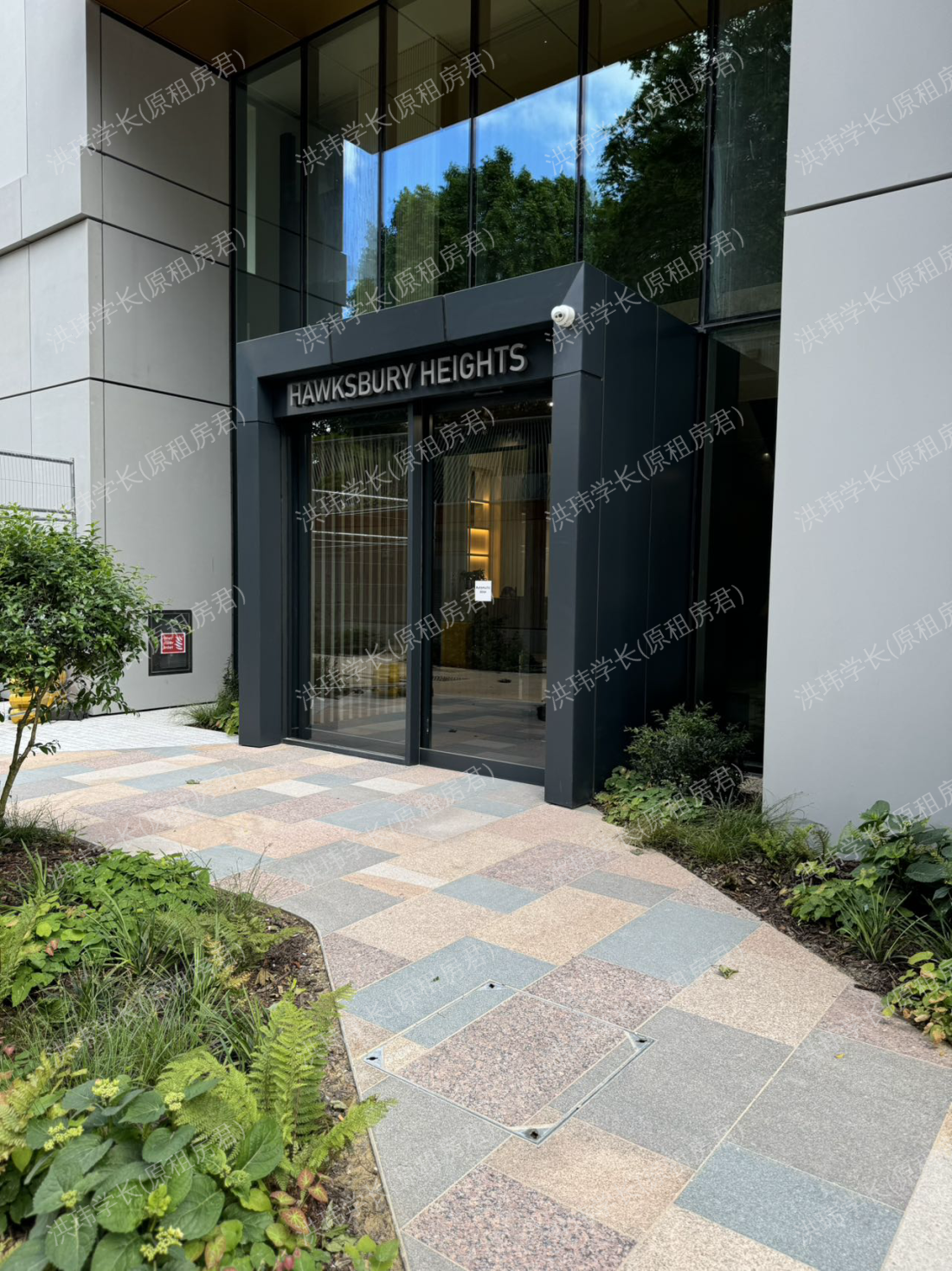 Hawksbury Heights | Levy Building公寓