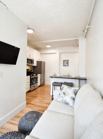 Westland & Hemenway Apartments公寓