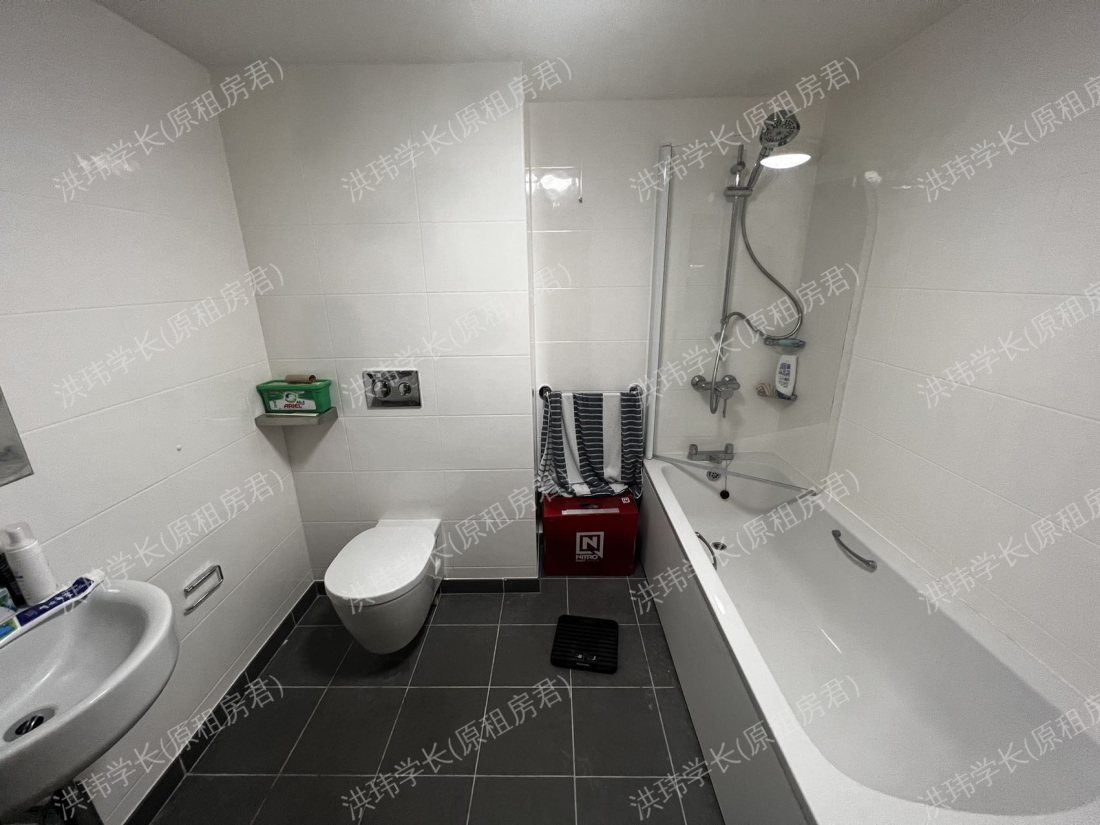 River Street Tower公寓