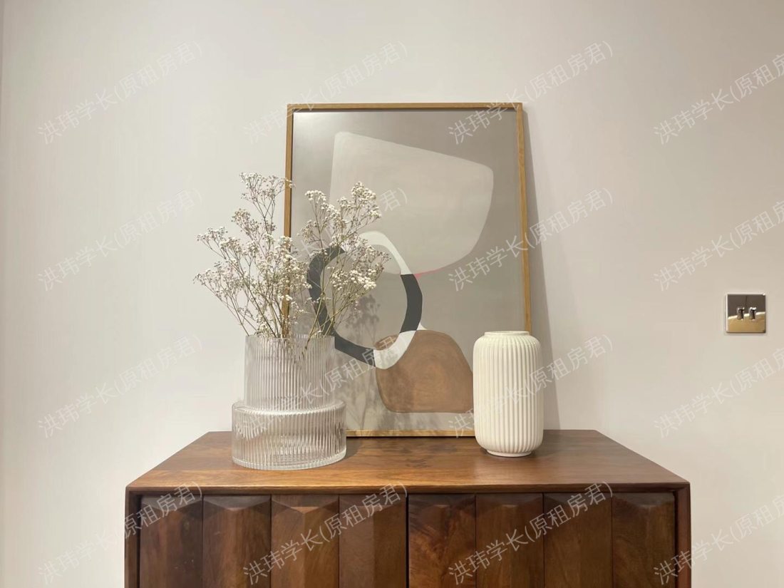 senate building公寓