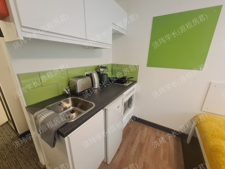 St James' Point公寓