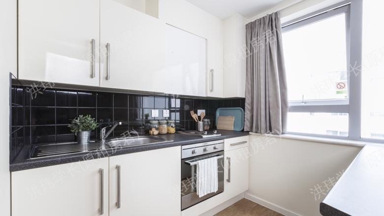 Moonraker Point公寓