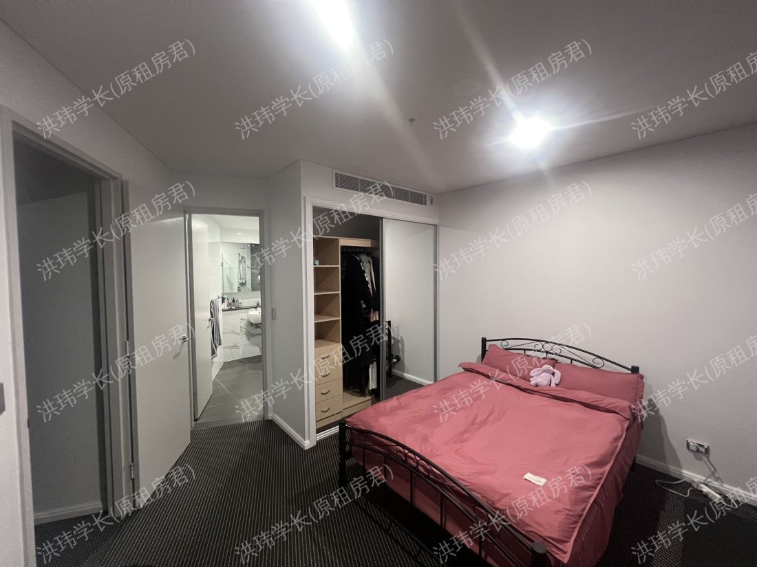 Meriton. 216,891 South Dowling Street公寓