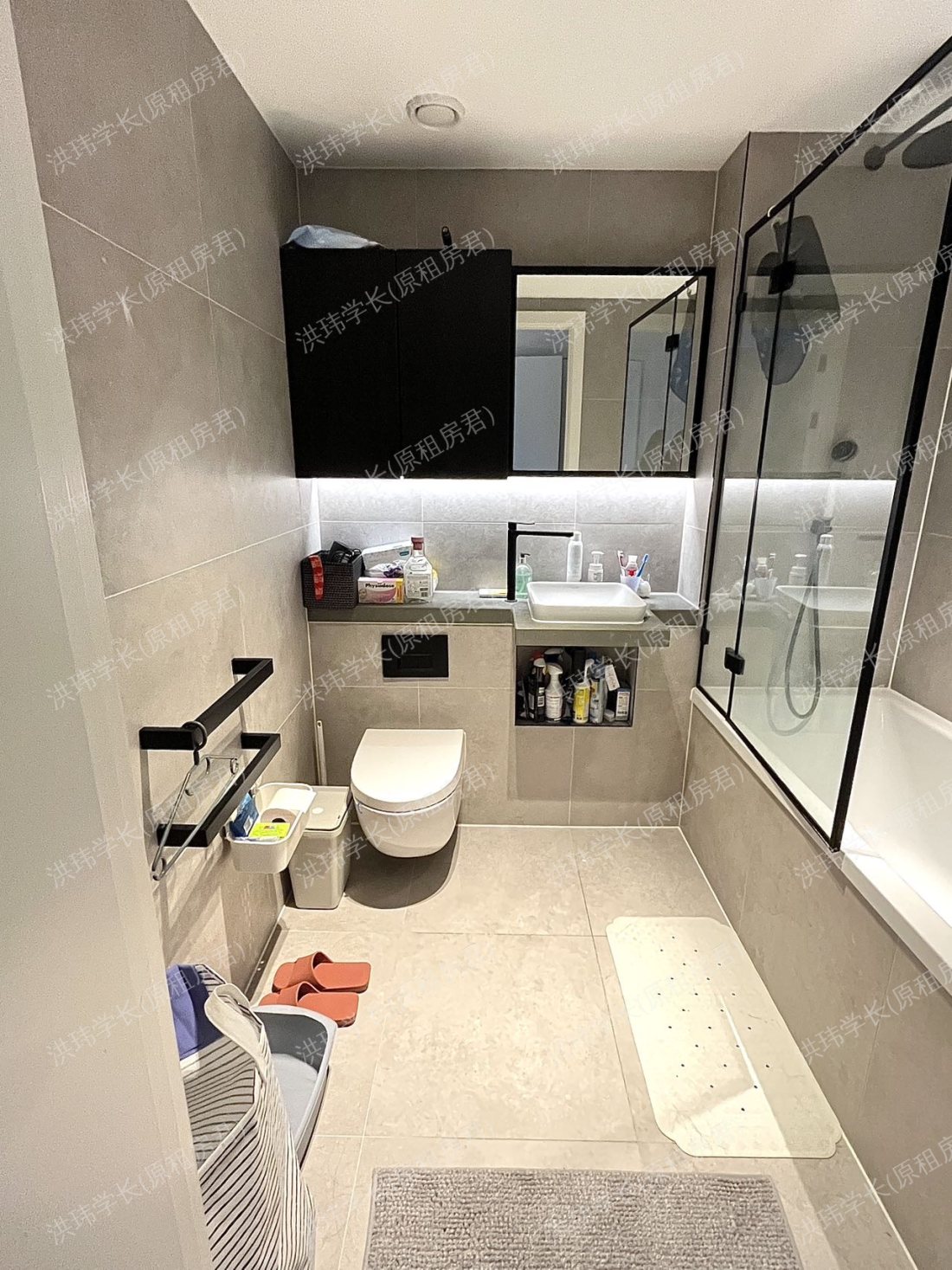 Exchange Gardens公寓