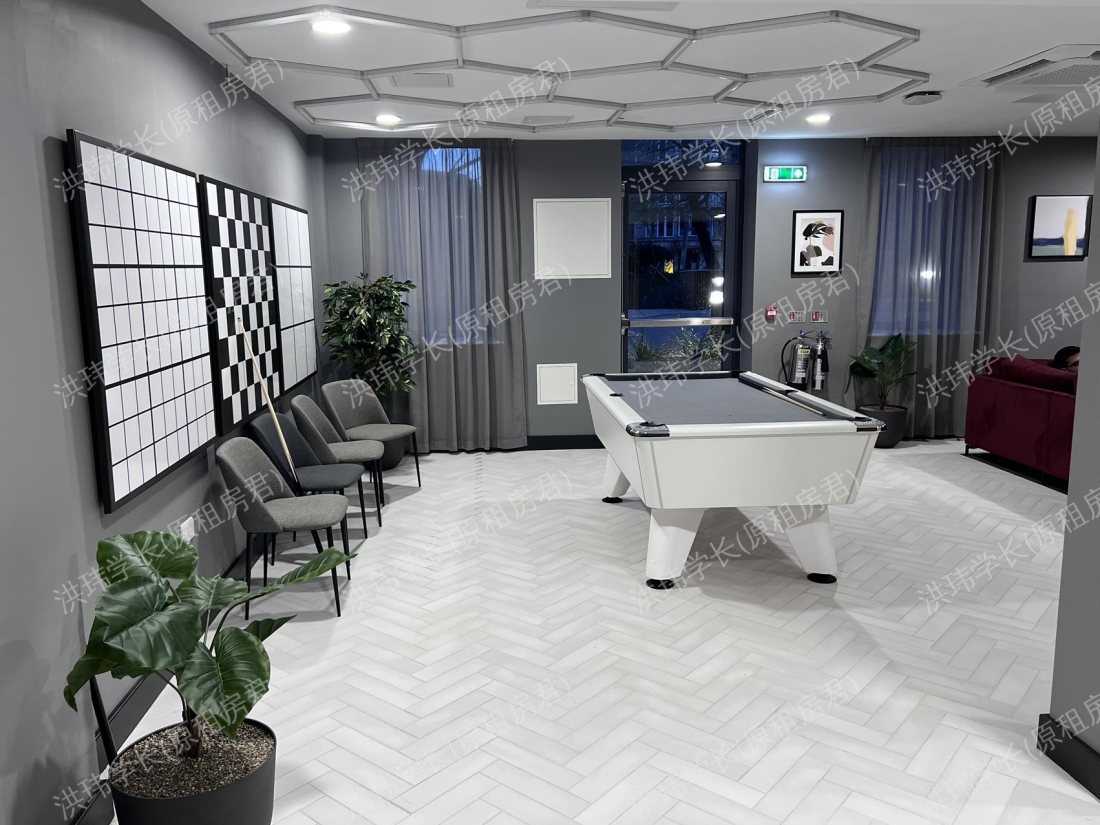 Q Three Residence公寓