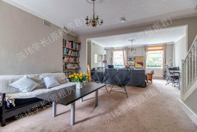 Holborn伦敦市中心复式公寓(四卧三卫)公寓