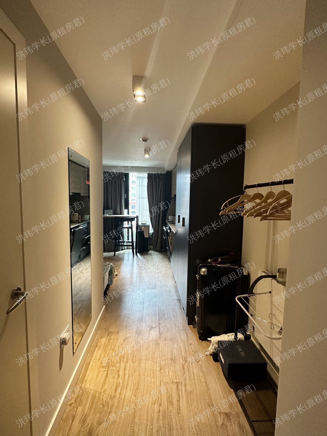 Vita Circle Square Charles Building 公寓