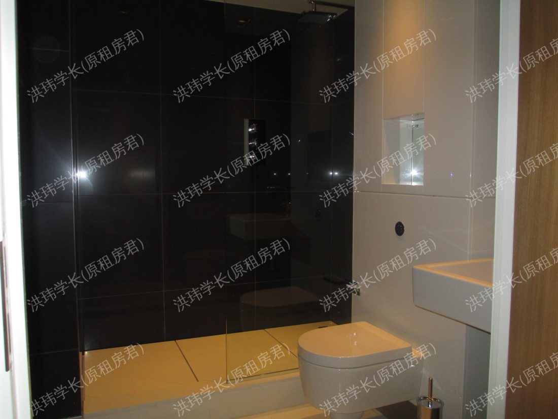 Triton building公寓