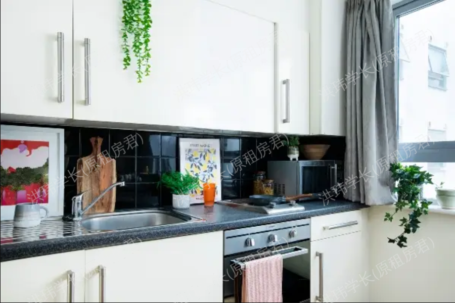 Moonraker Point公寓