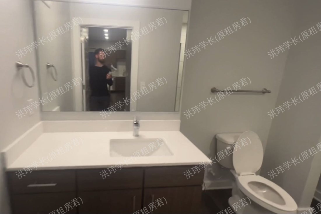 One at the Peninsula公寓