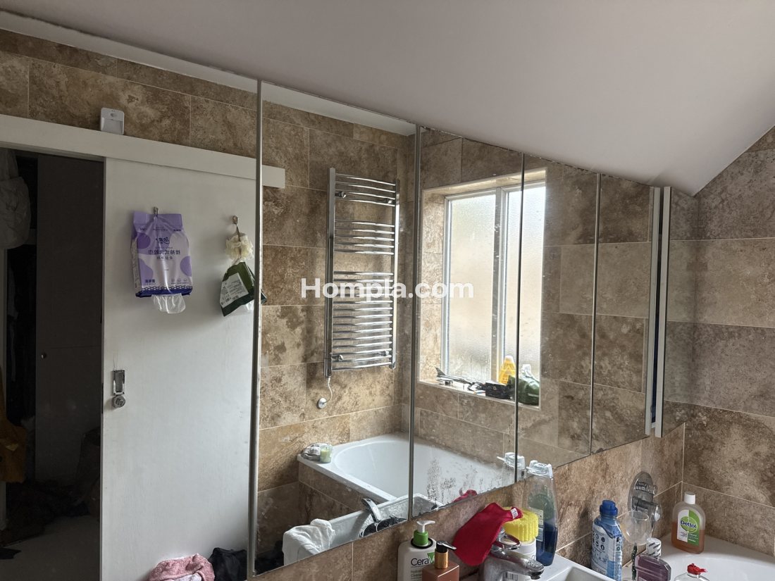 19 Brightlingsea Pl apartment