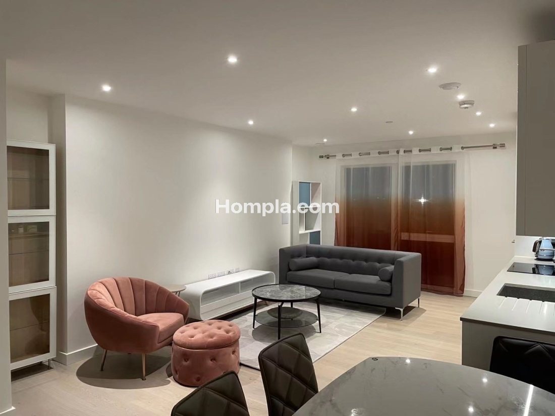 Colindale garden apartment