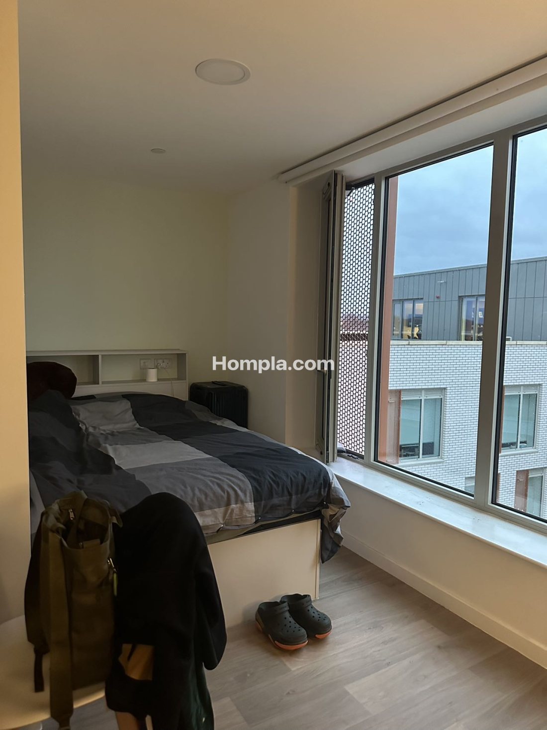 Brigg point apartment