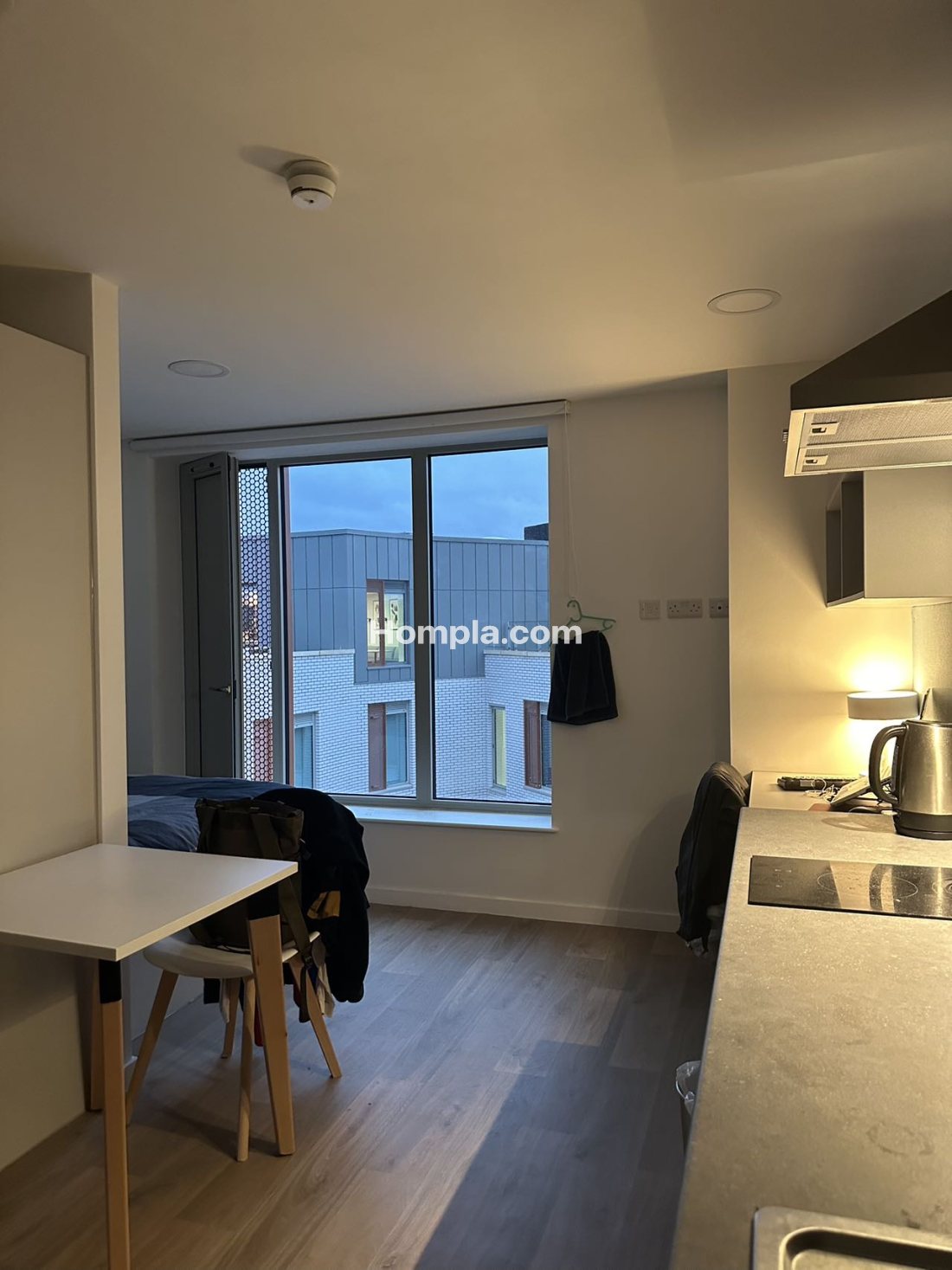 Brigg point apartment