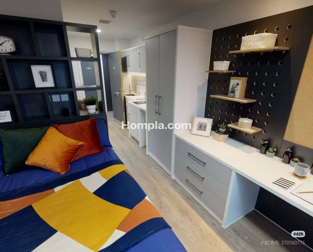 iQ Shoreditch apartment