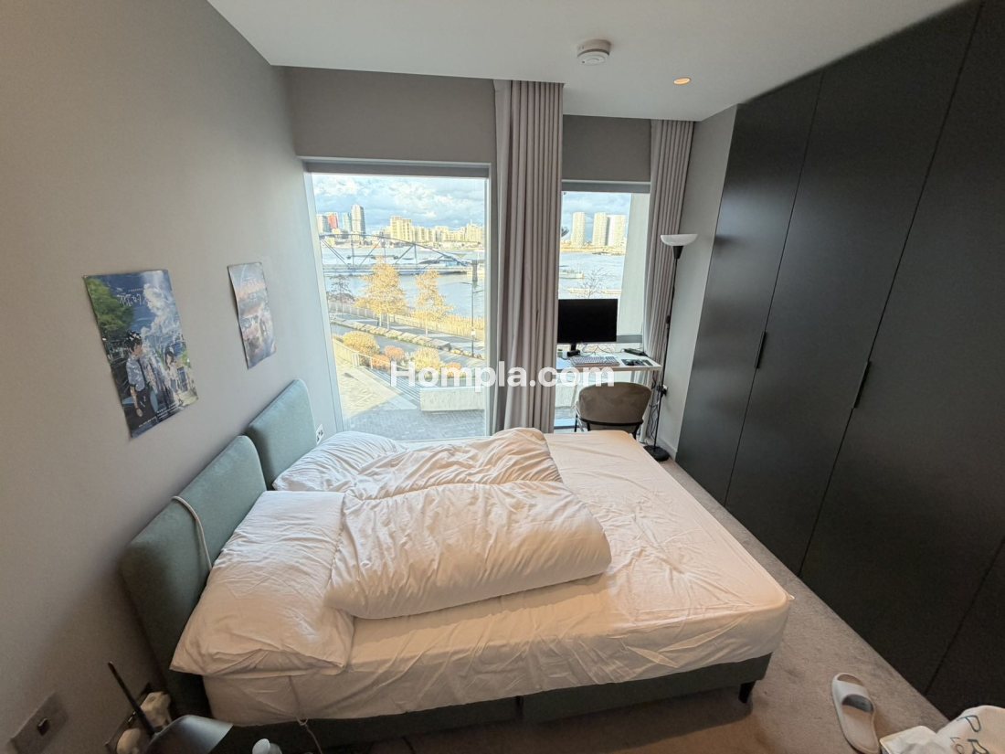 Riverside Peninsula apartment