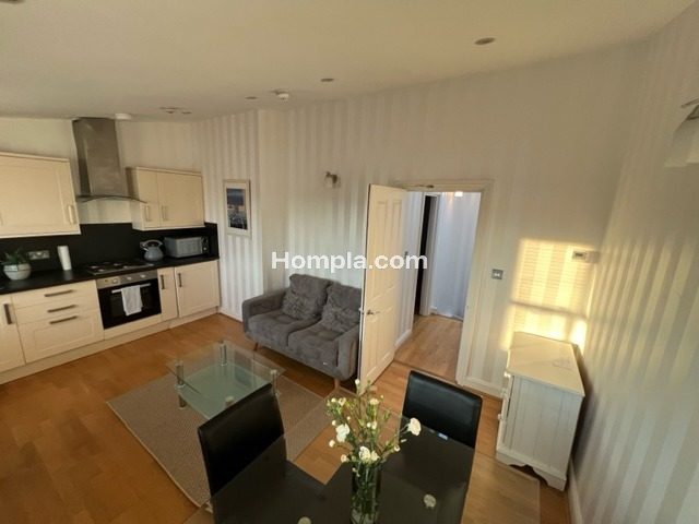 46 Claverton apartment