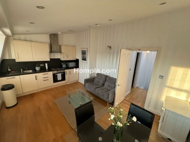 46 Claverton apartment