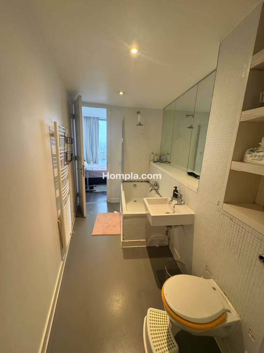 The Rotunda | St Martins Gate apartment