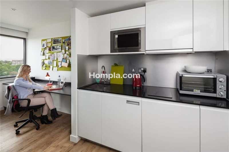 Urbanest King's Cross apartment
