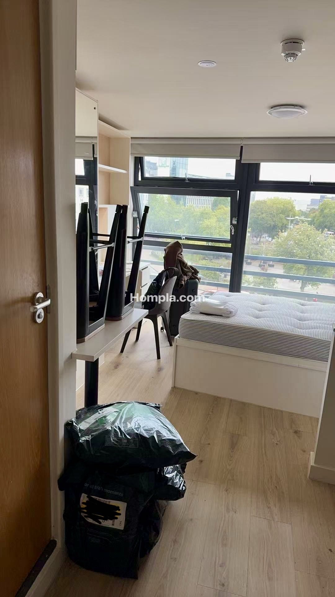 iQ Bristol apartment