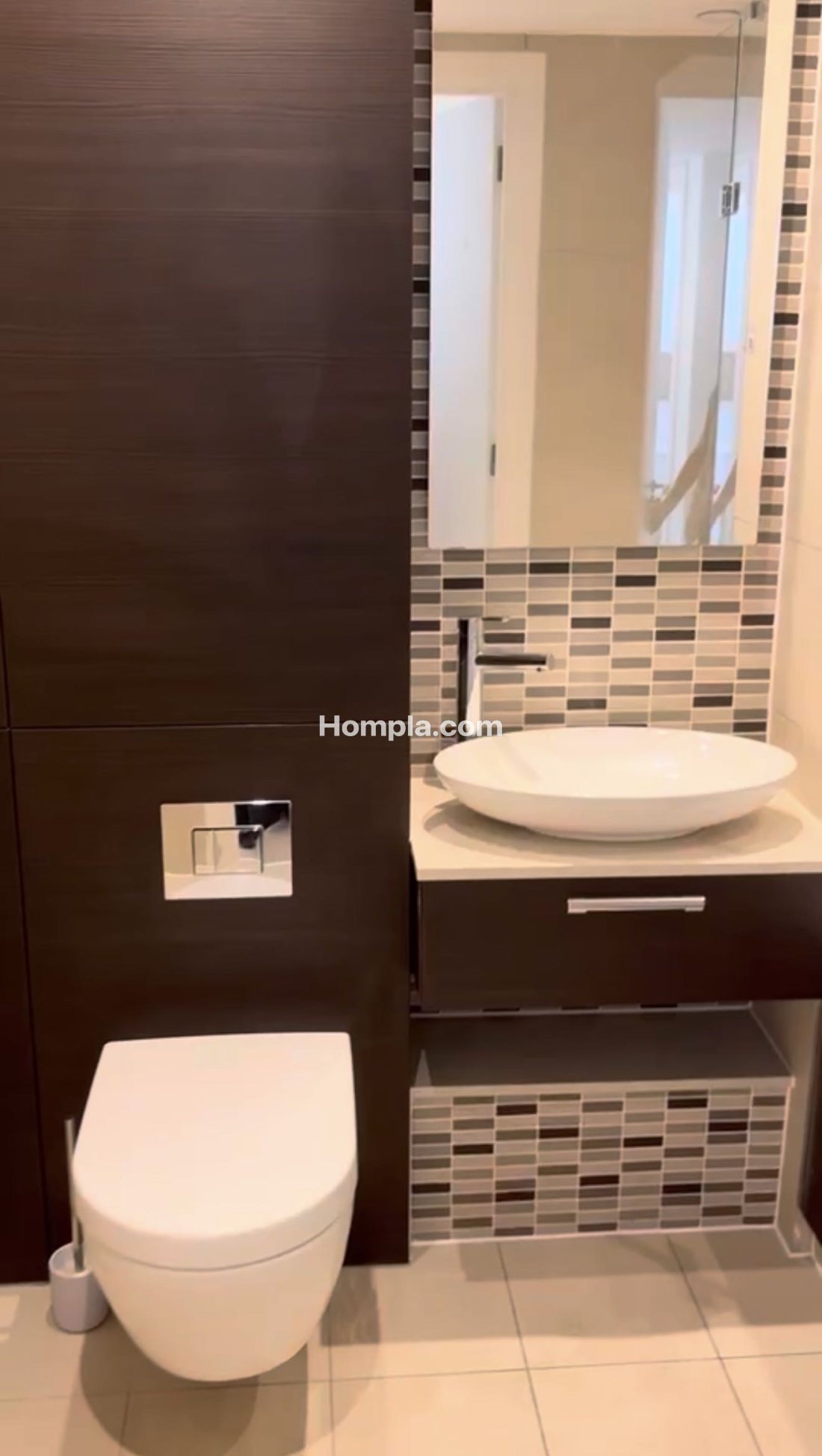 Horizons Tower apartment