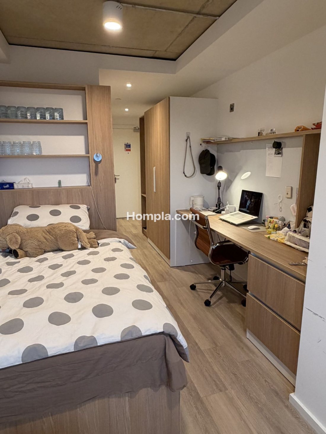 Canvas Wembley Arthur House apartment