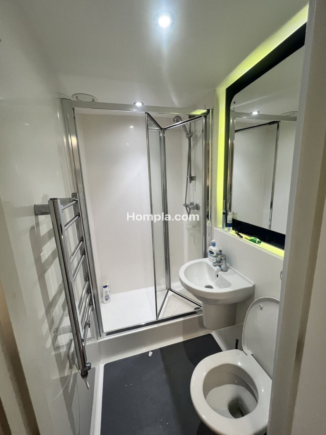 Hox Park Accommodation apartment