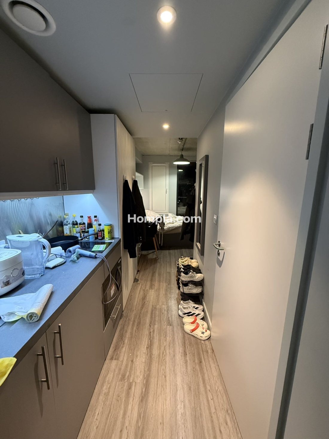 iQ Aldgate apartment
