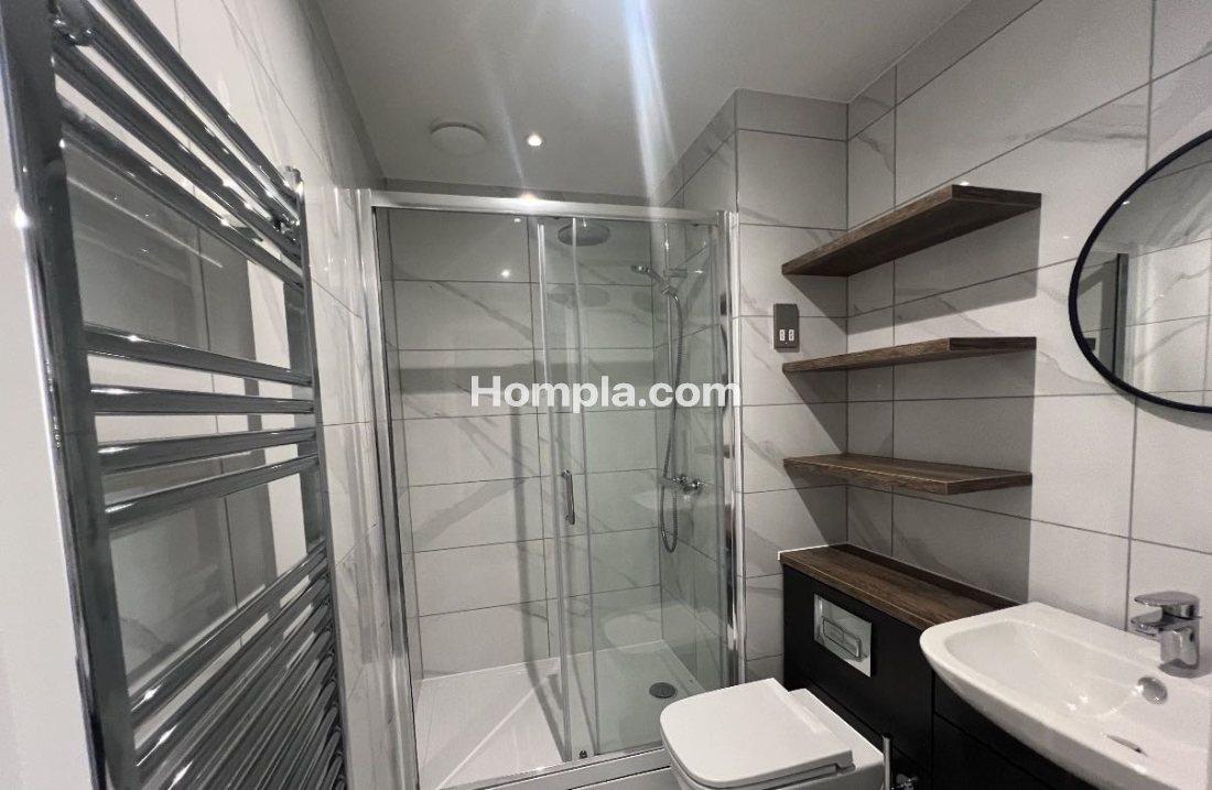 Live Oasis St Albans Place apartment