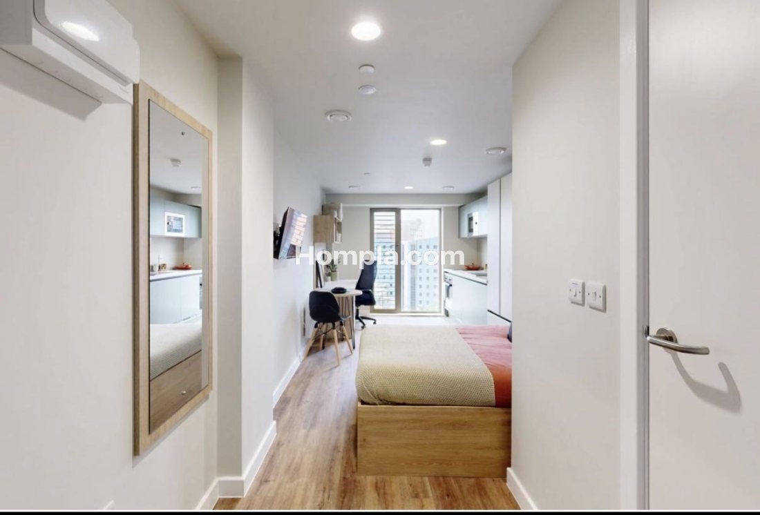 Burley Studio apartment