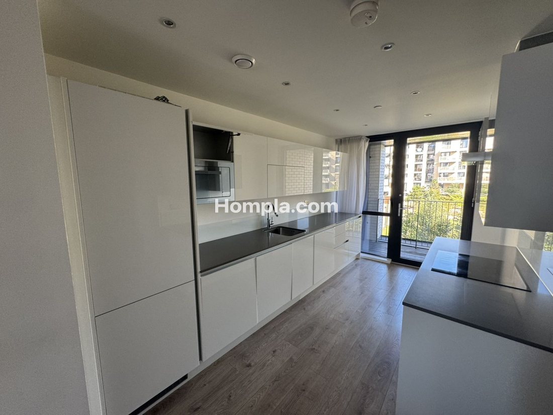 Giles House apartment