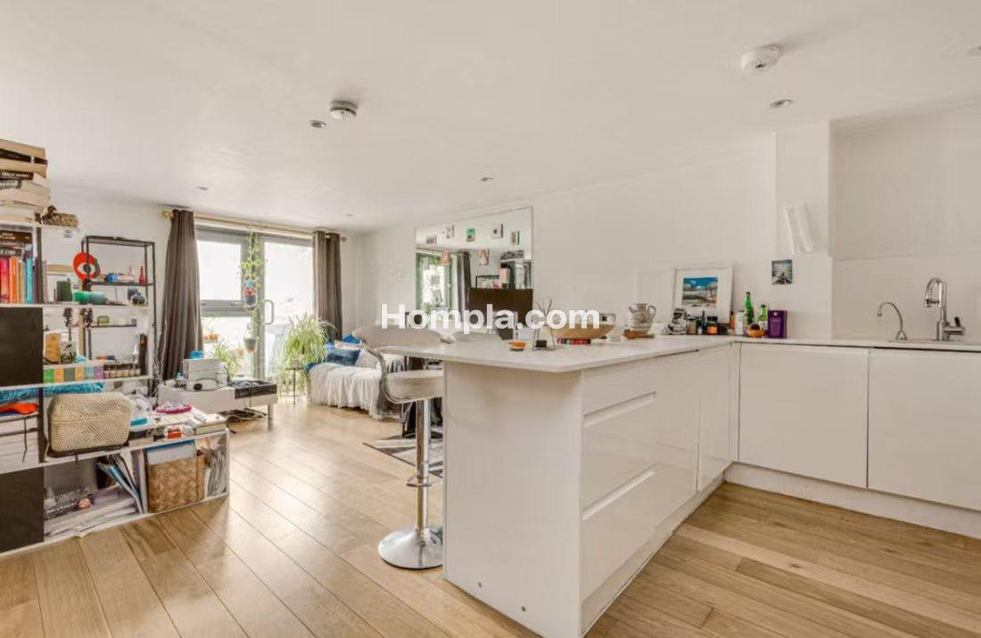 Studio John Hill apartment