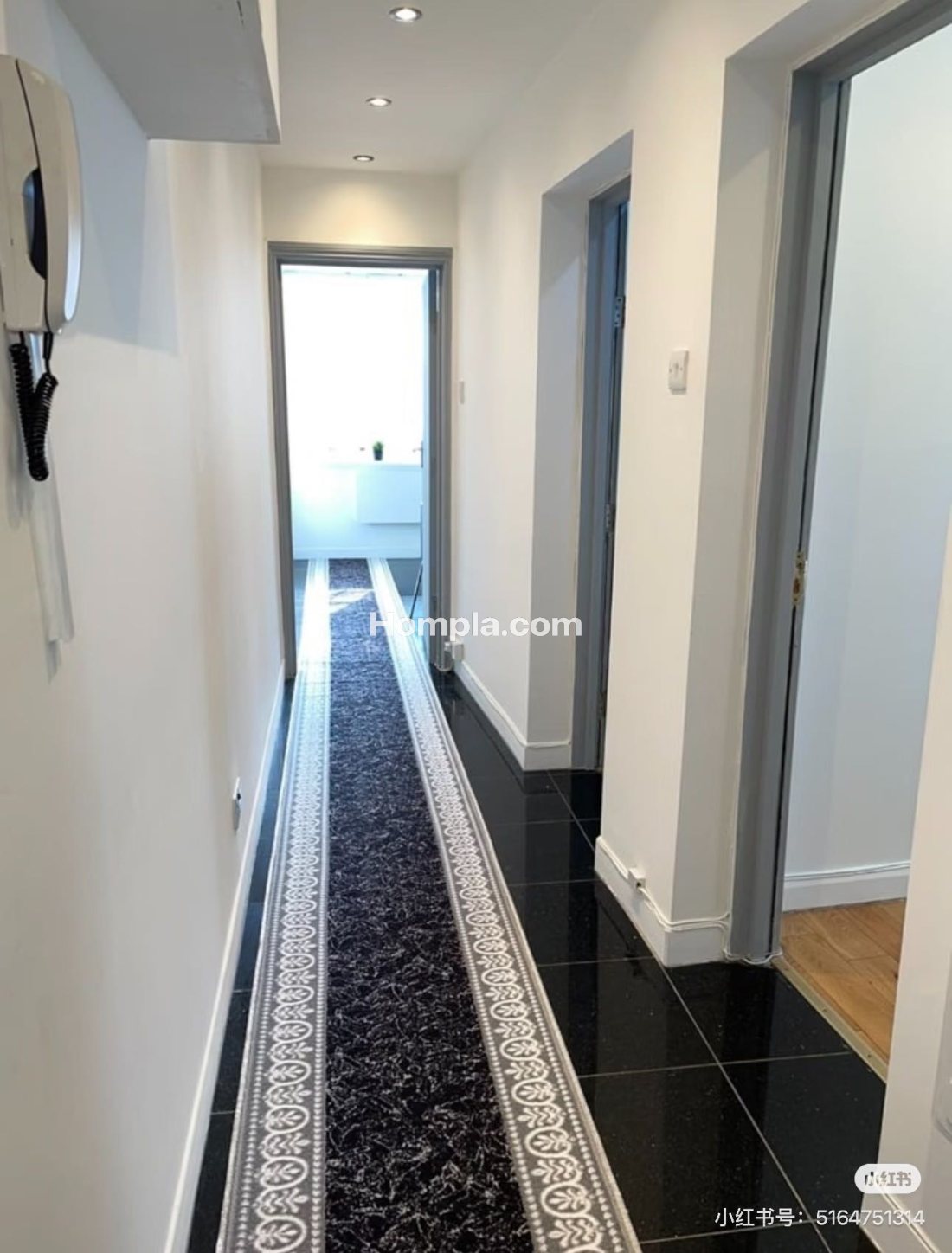 12Flat, Sinclair House, Sandwich St. apartment
