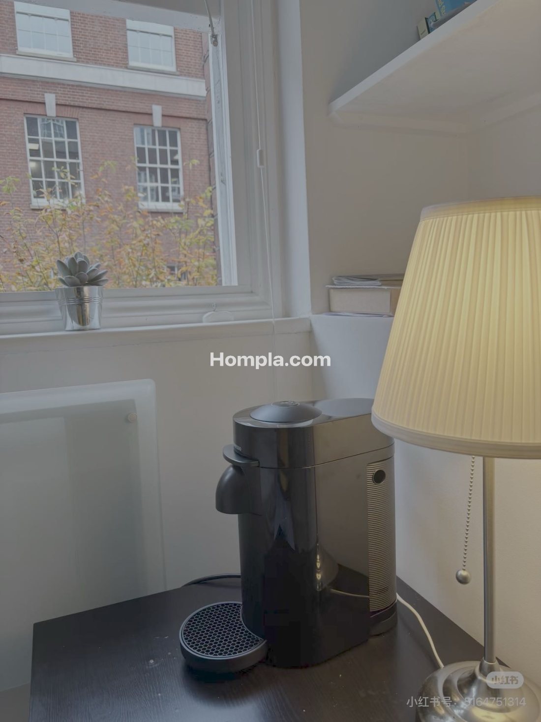 12Flat, Sinclair House, Sandwich St. apartment