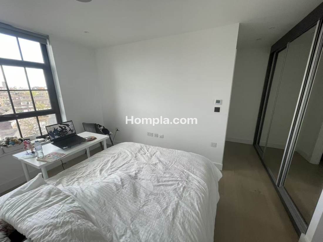 The Pickle Factory | London Square Bermondsey | New Tannery Way apartment