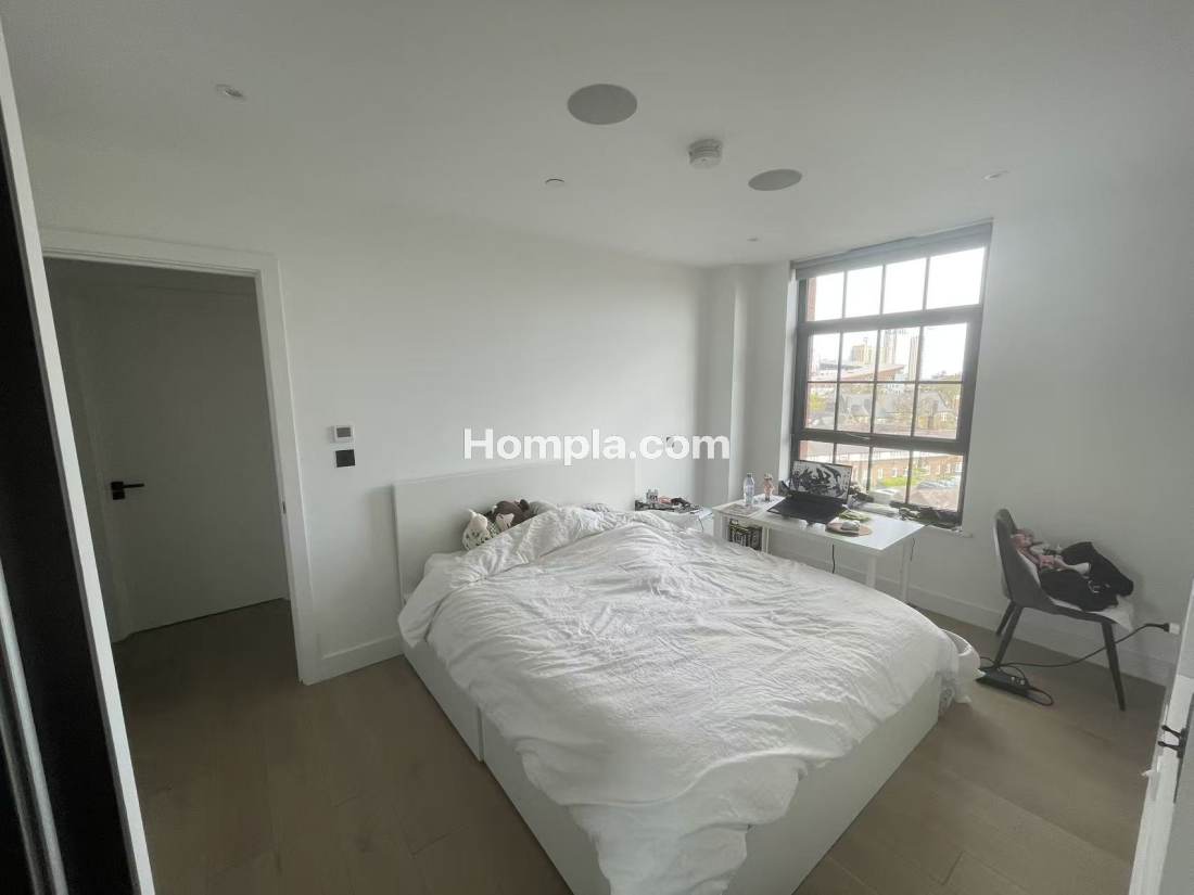 The Pickle Factory | London Square Bermondsey | New Tannery Way apartment