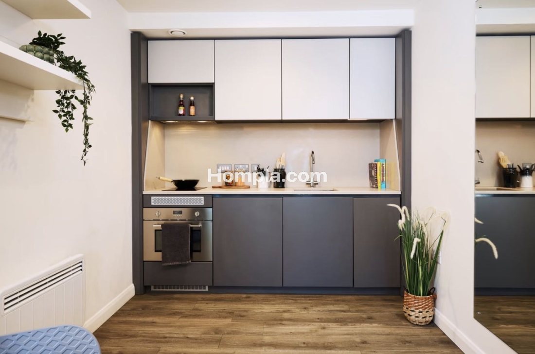 Vita Lawrence Street apartment
