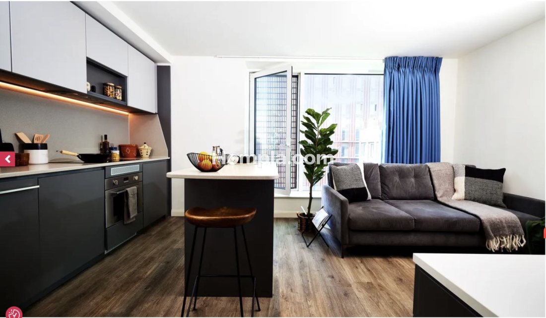 Circle Square apartment