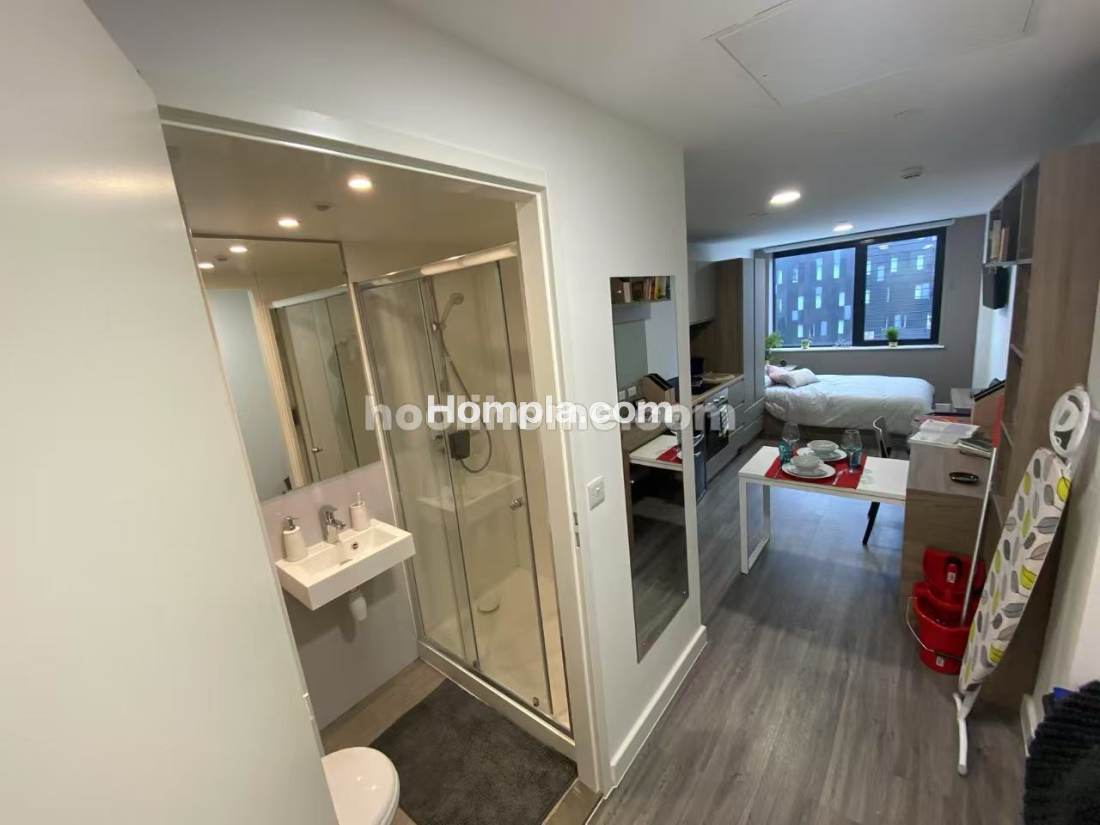 stanhope apartment