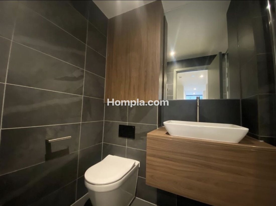 1f spinners way apartment
