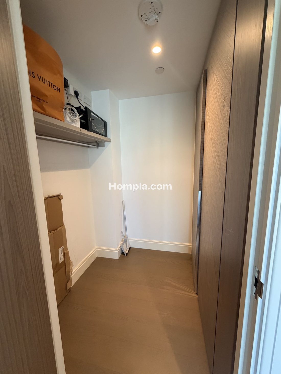 The Dumont apartment