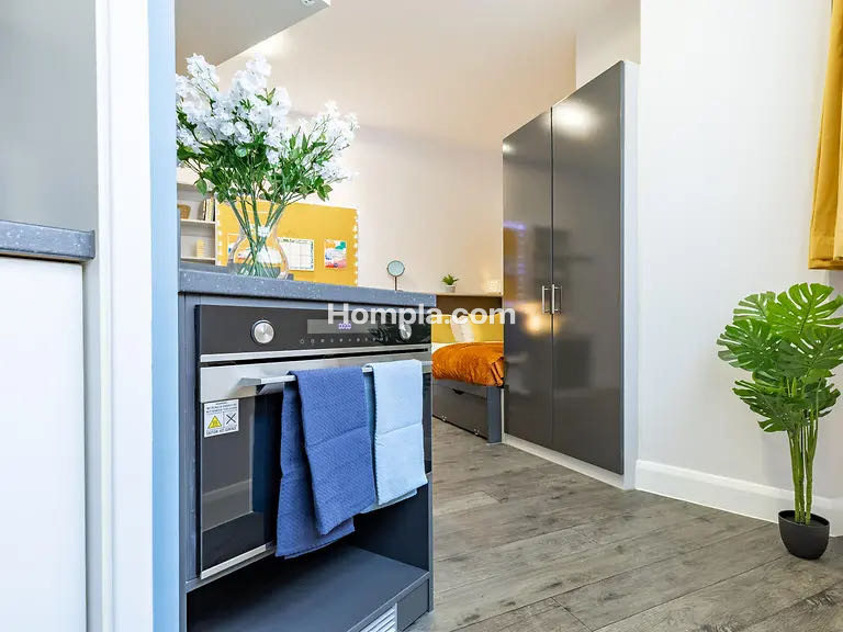 Depot Point apartment