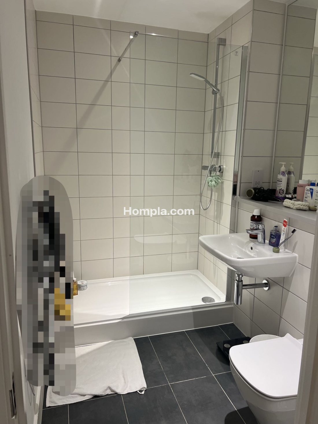 Burlington Square Apartment apartment