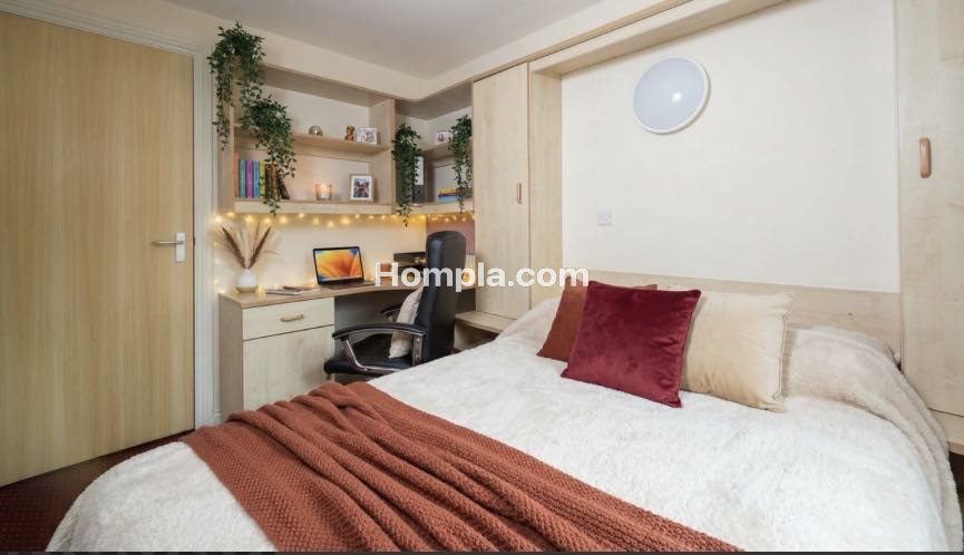 Q3 Apartments apartment