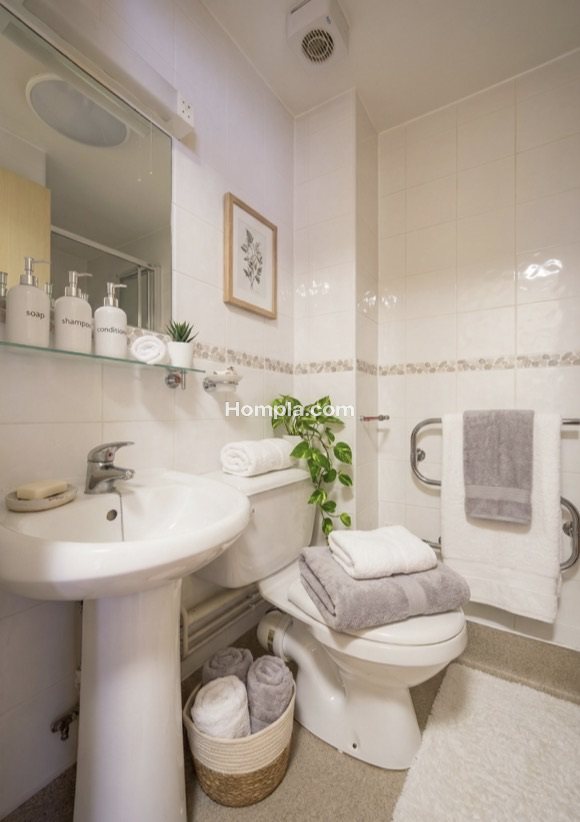 Q3 Apartments apartment